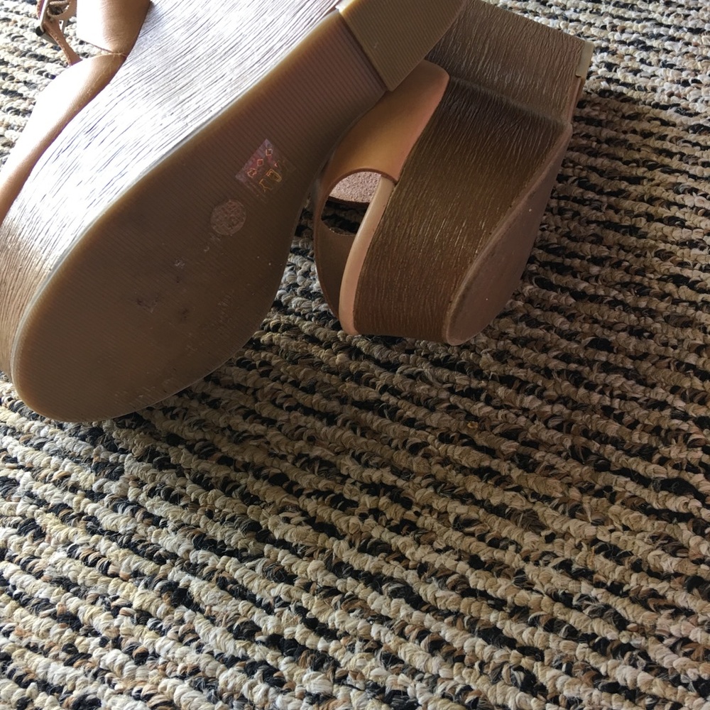 Chinese Laundry Nude Wedges Java - Picture 5 of 5